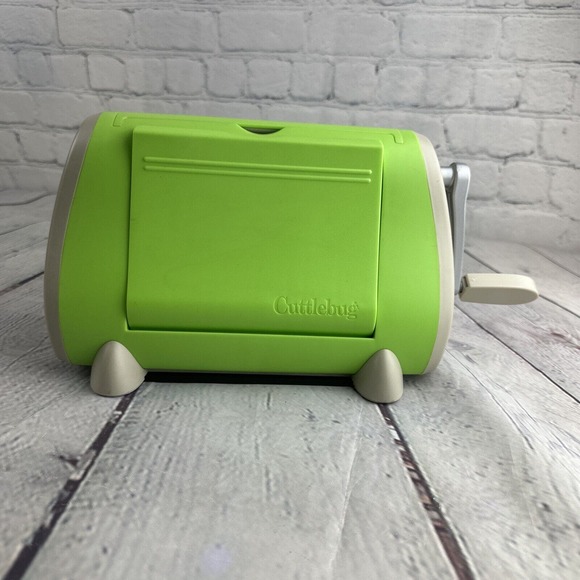 Cricut Office Cricut Cuttlebug Die Cutting Embossing Machine Manual